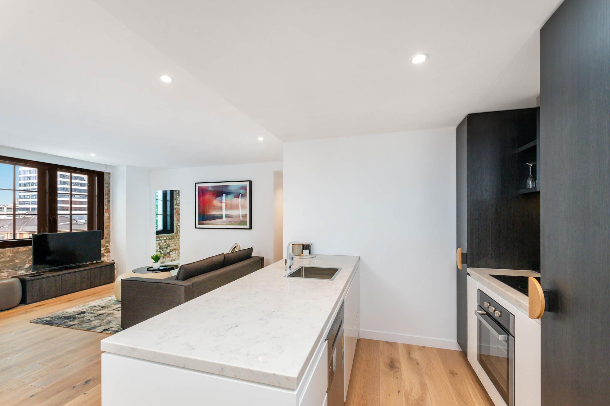 Aparthotel Fv By Peppers Brisbane Esterno foto The kitchen and living area of a typical apartment