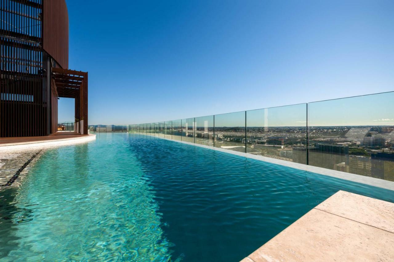 Aparthotel Fv By Peppers Brisbane Esterno foto Infinity pool